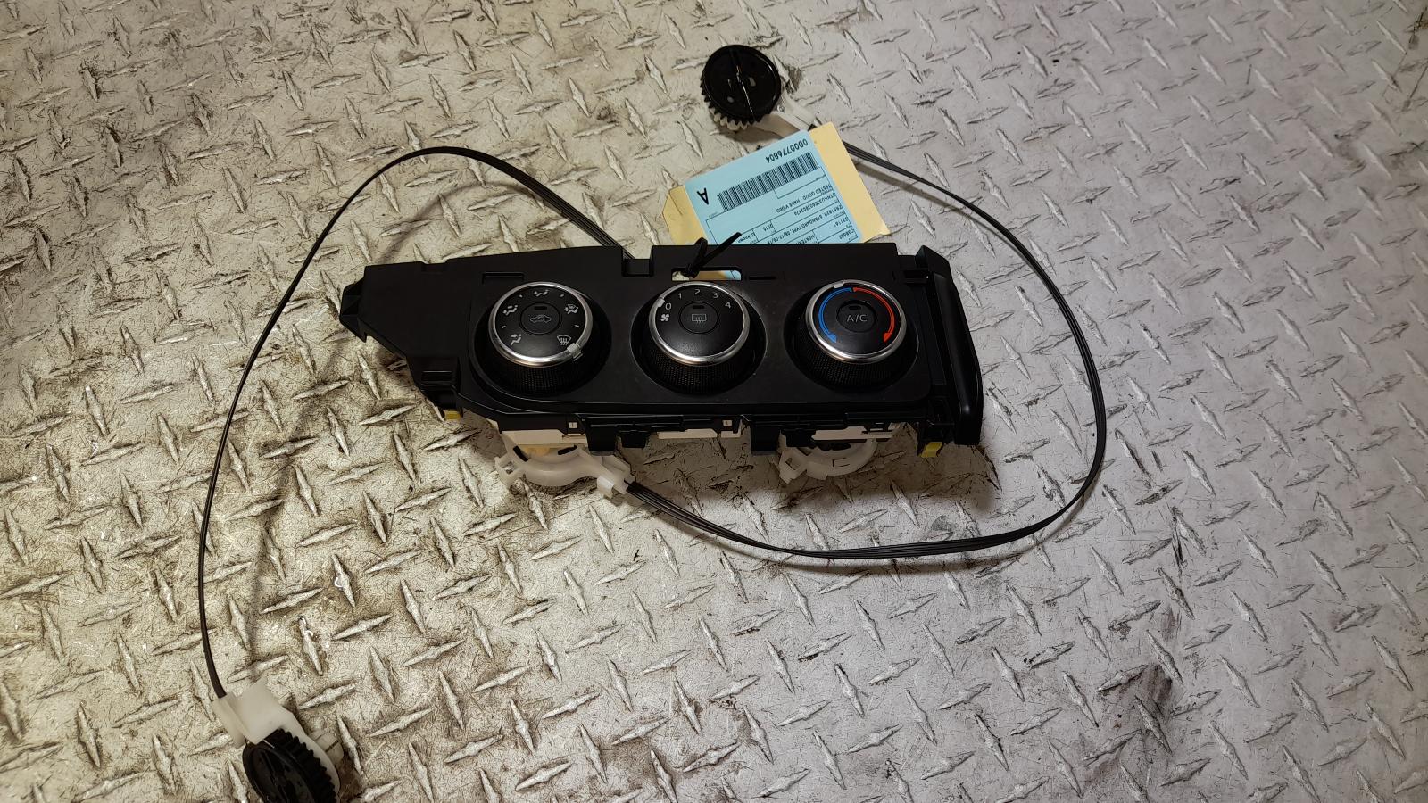 View Auto part Heater/Ac Controls Toyota Corolla 2015