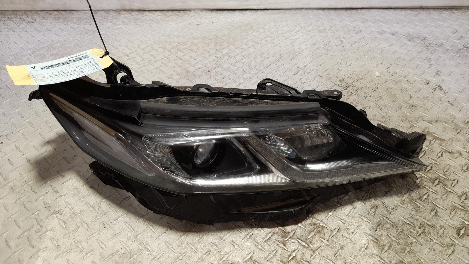 View Auto part Right Headlamp Toyota Camry 2018