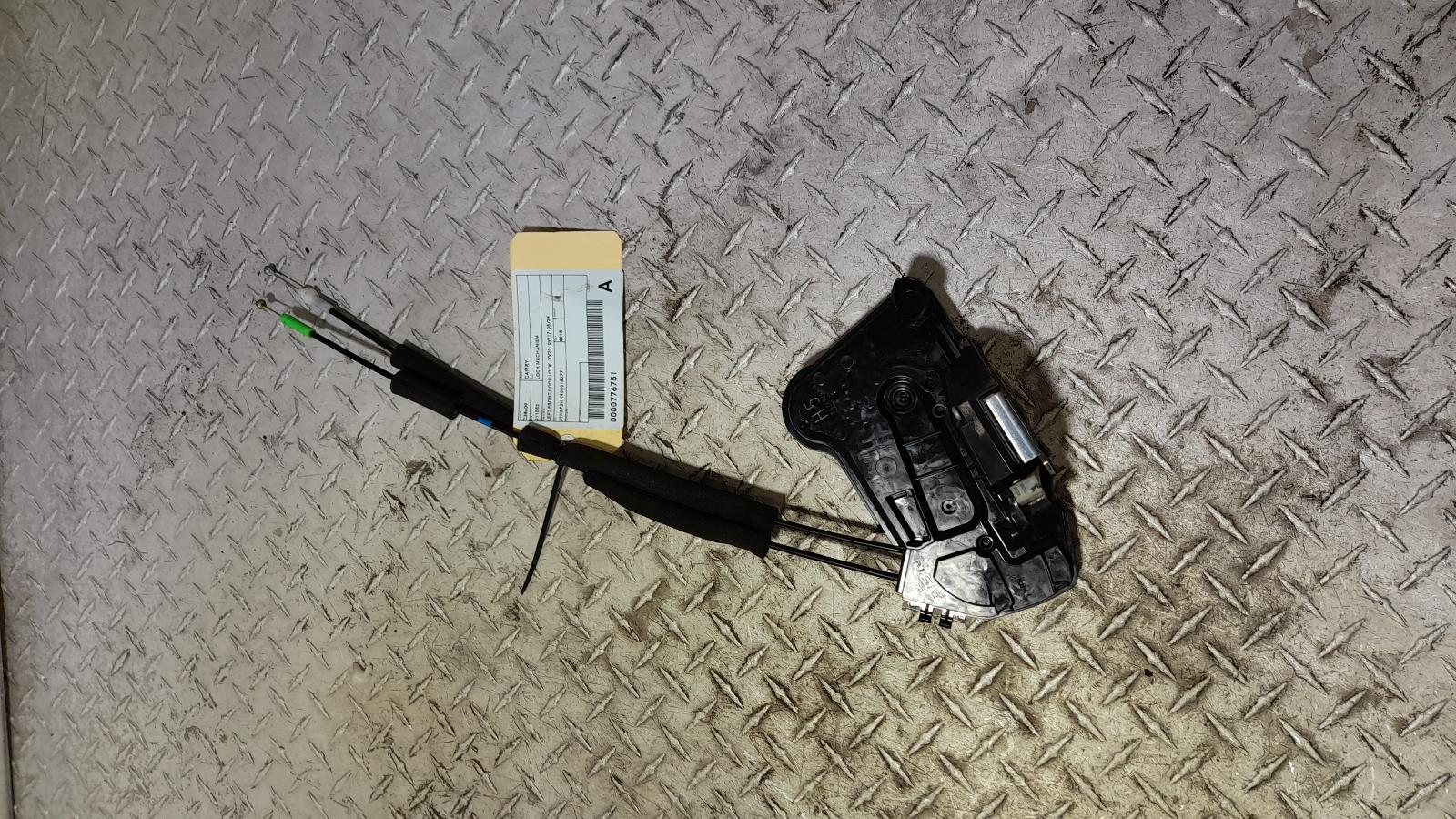 View Auto part Door/Boot/Gate Lock Toyota Camry 2018