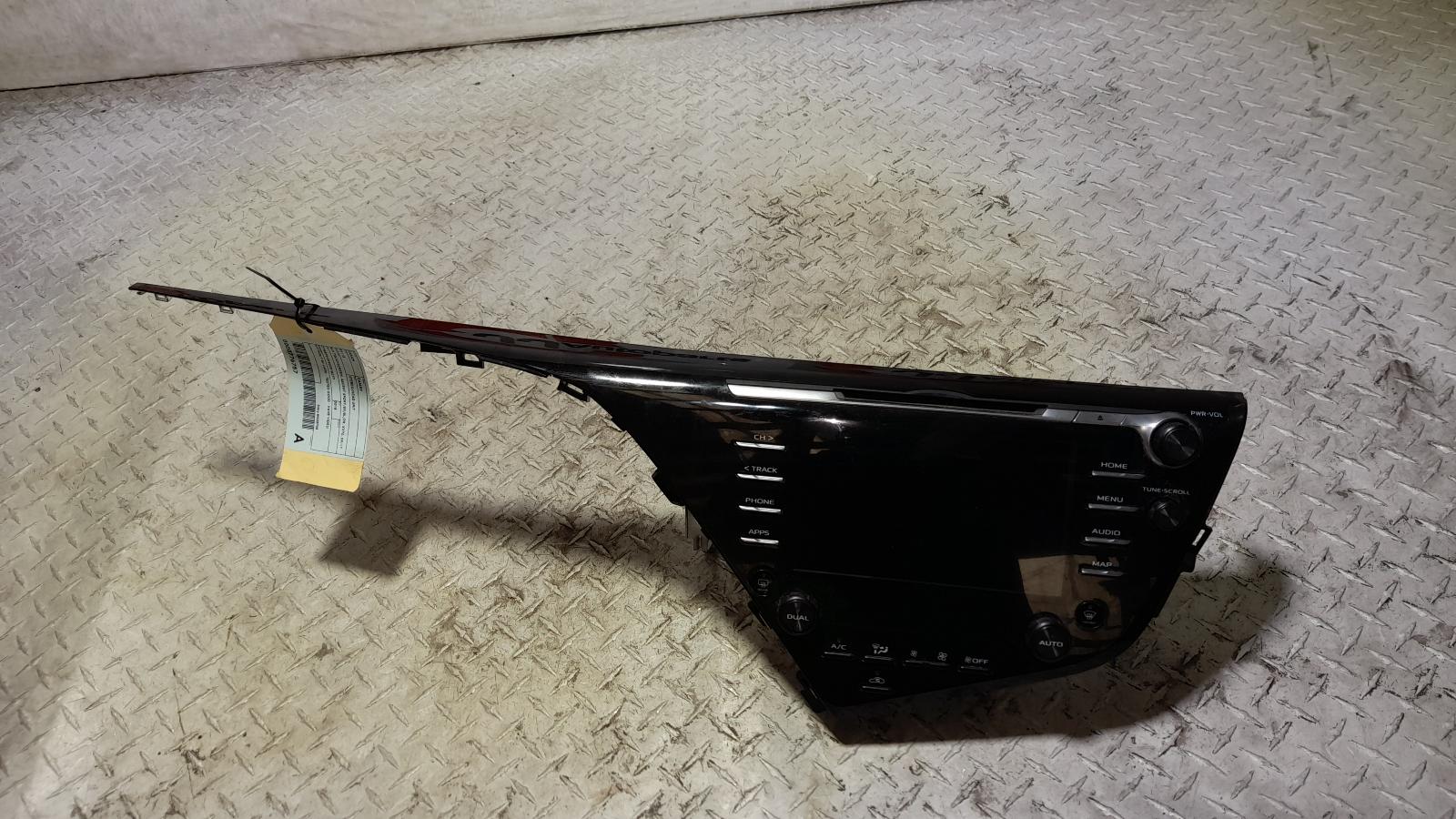 View Auto part Radio/Cd/Dvd/Sat/Tv Toyota Camry 2018