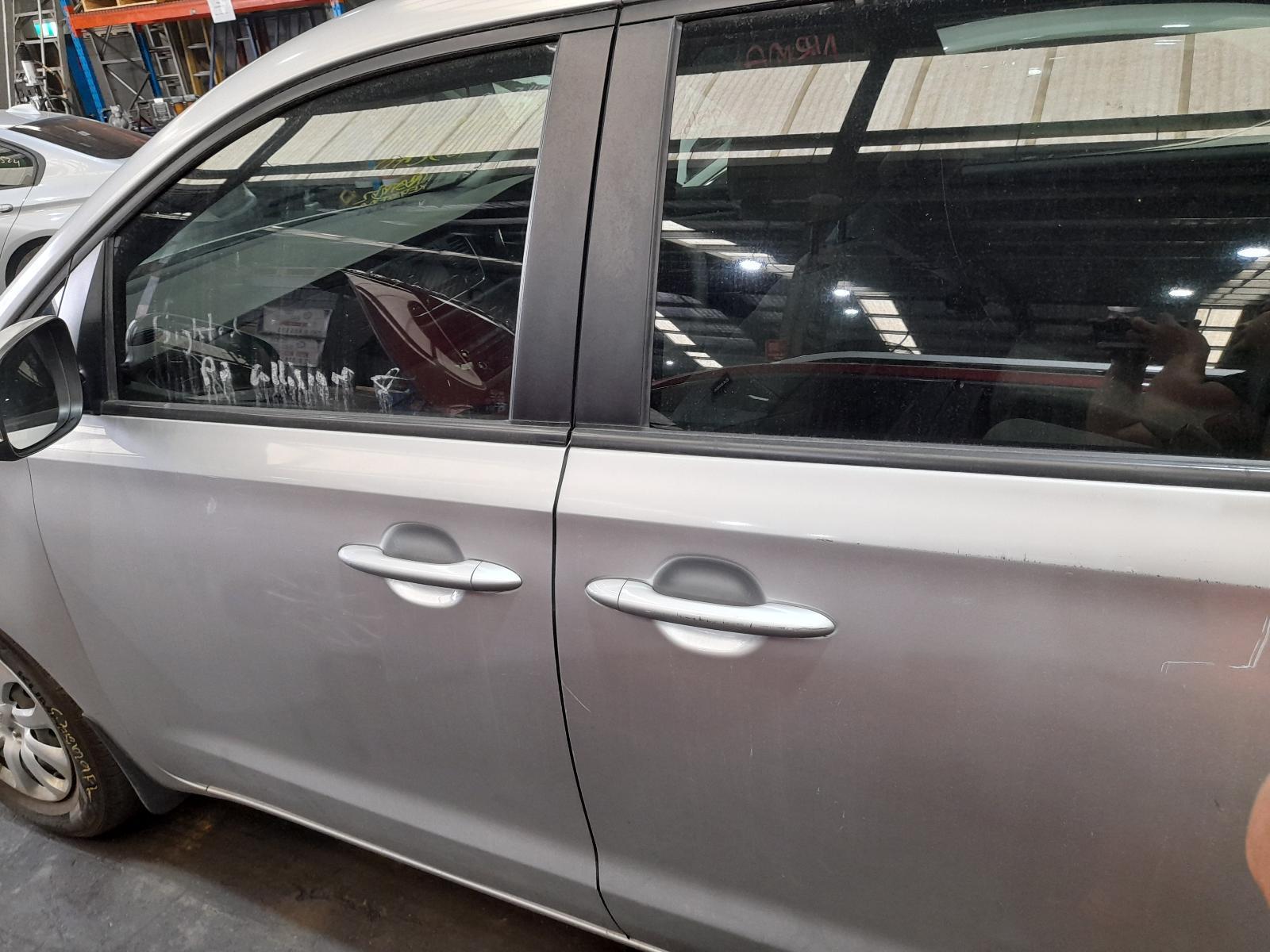 View Auto part Left Front Door Kia Carnival/grand Carnival 2016