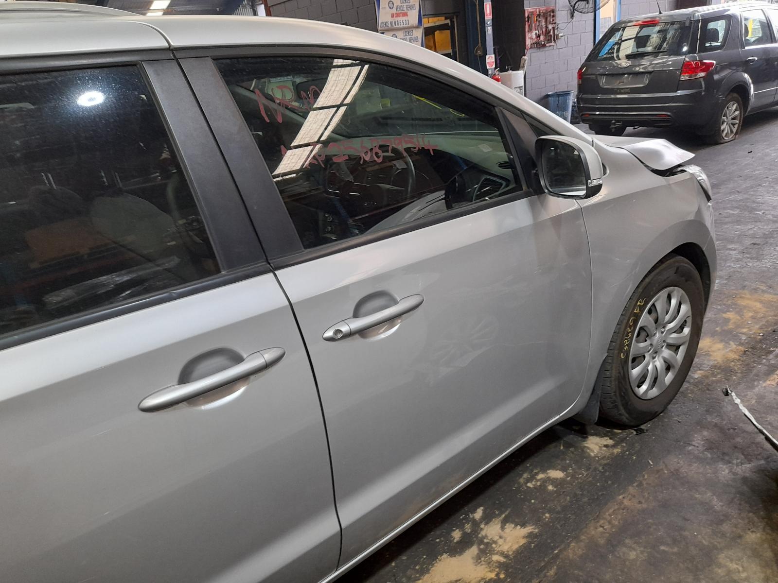 View Auto part Right Front Door Kia Carnival/grand Carnival 2016