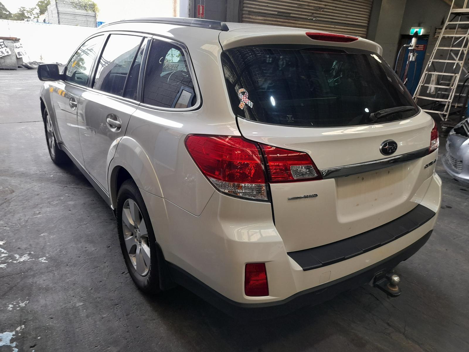 View Auto part Trans/Gearbox Subaru Outback 2011