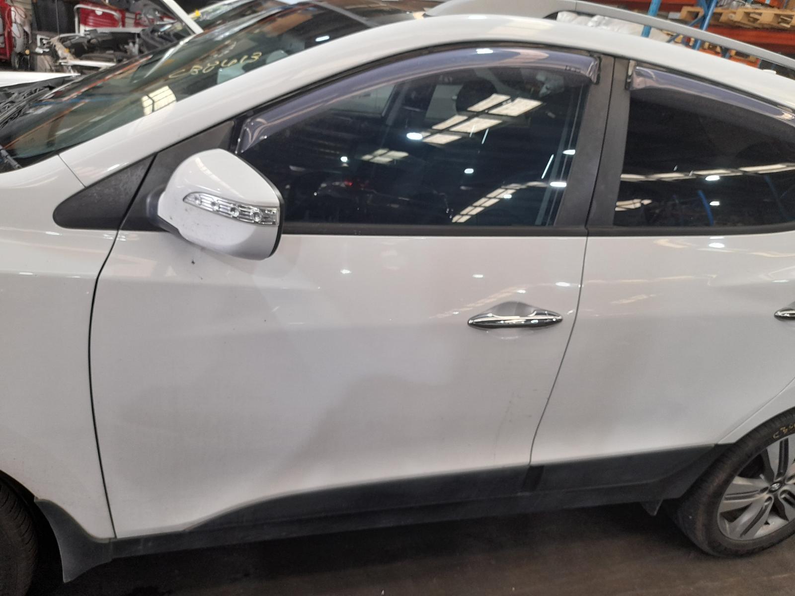View Auto part Left Front Door Hyundai Ix35 2014