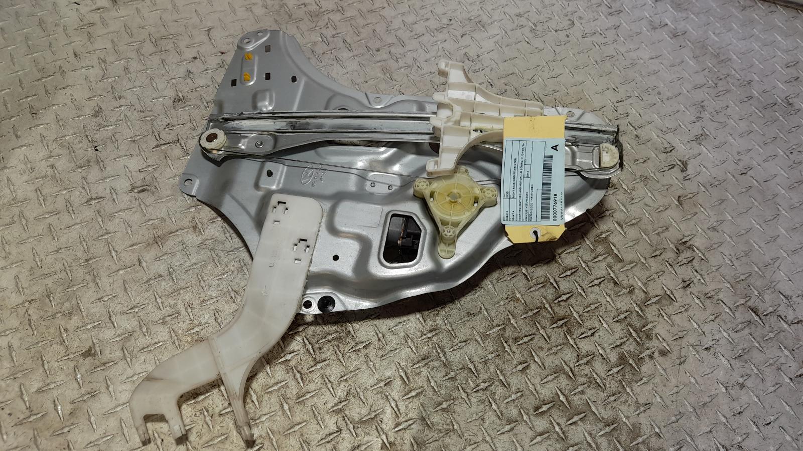 View Auto part Right Rear Wnd Reg/Motor Hyundai Ix35 2014