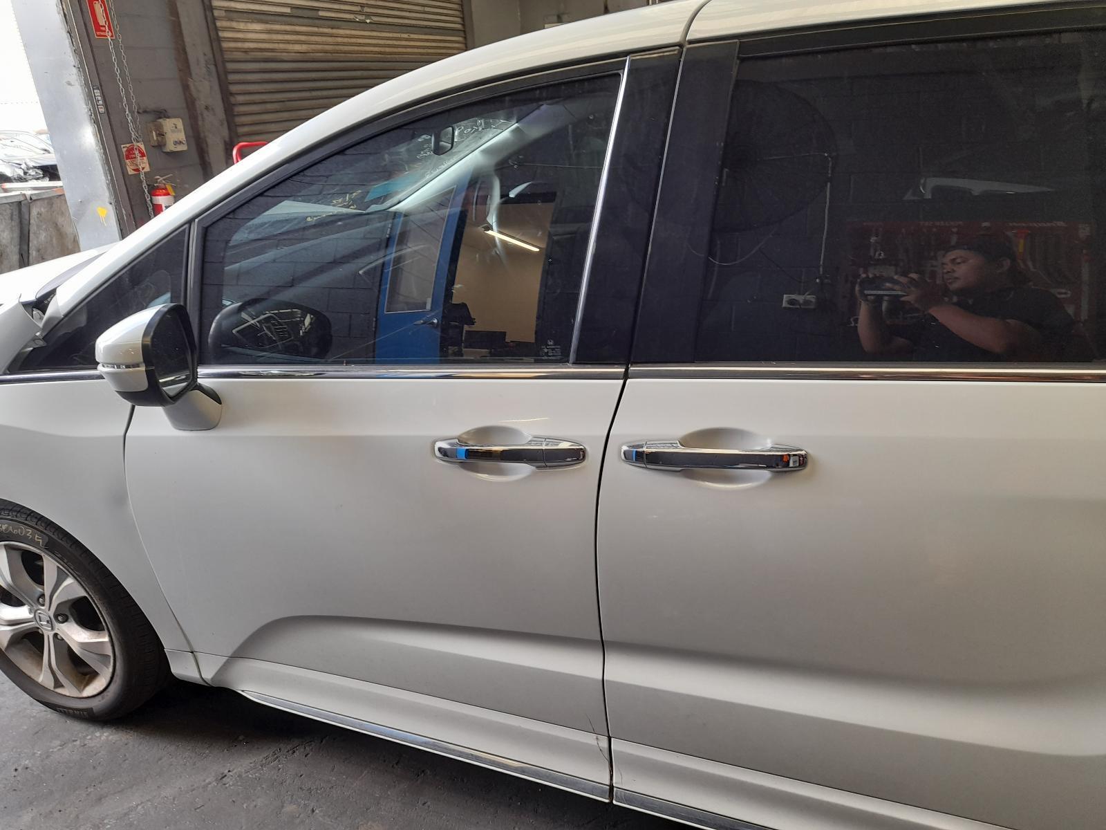 View Auto part Left Front Door Honda Odyssey 2018