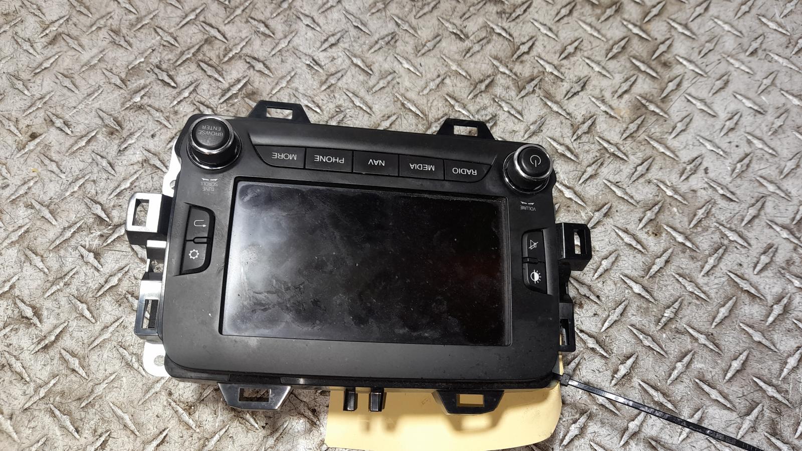 View Auto part Radio/Cd/Dvd/Sat/Tv Jeep Renegade 2015