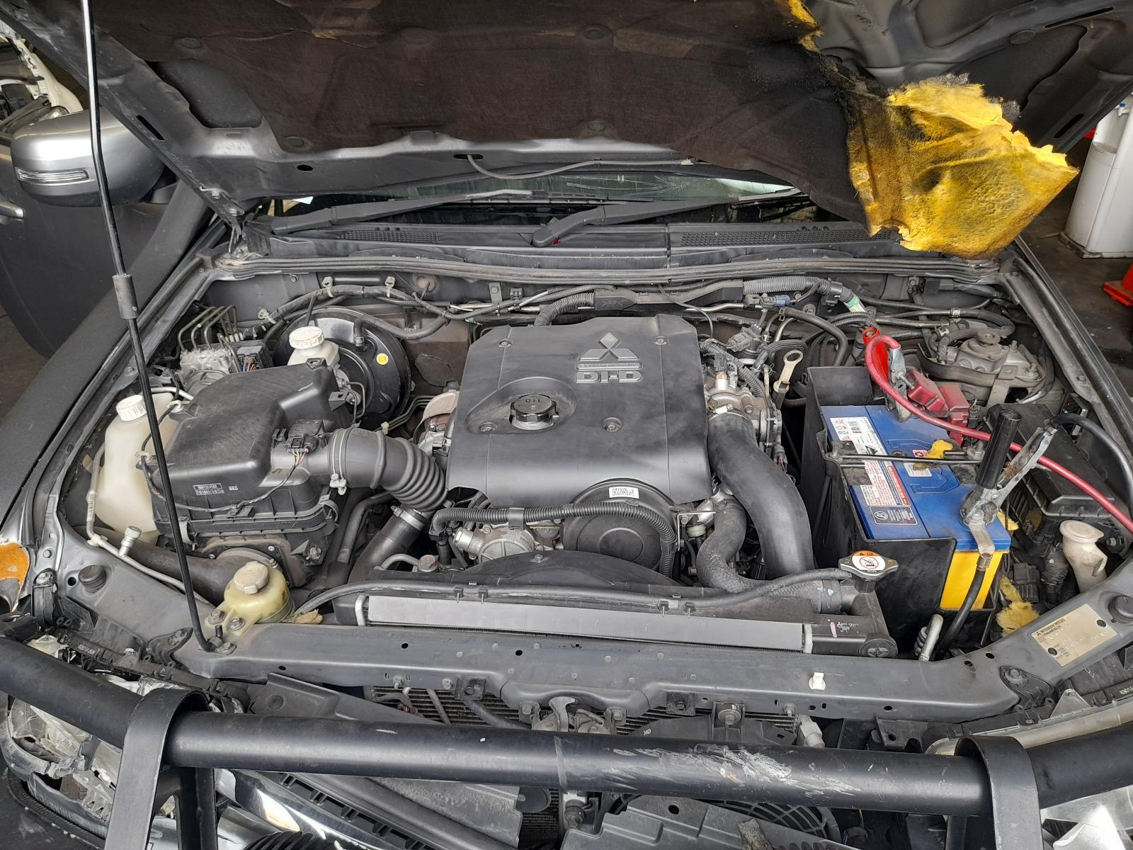 View Auto part Engine Mitsubishi Challenger 2014