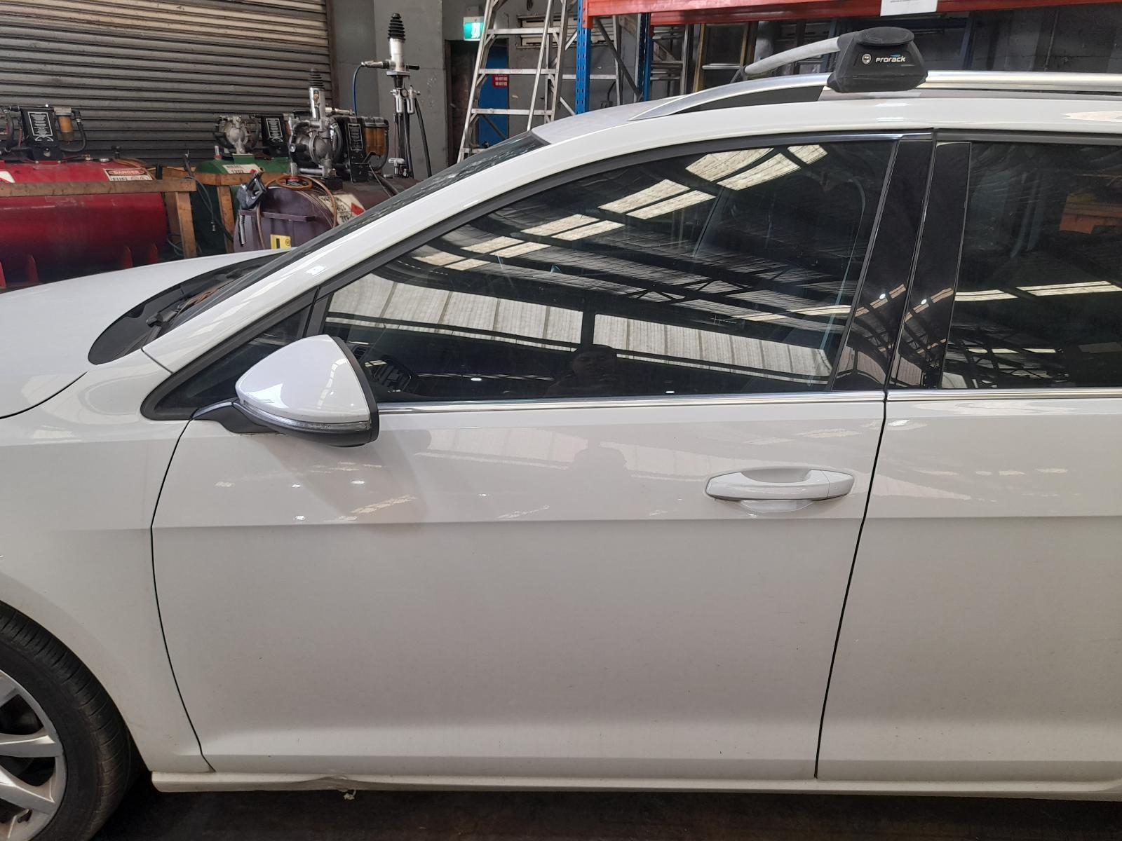 View Auto part Left Front Door Volkswagen Golf 2015