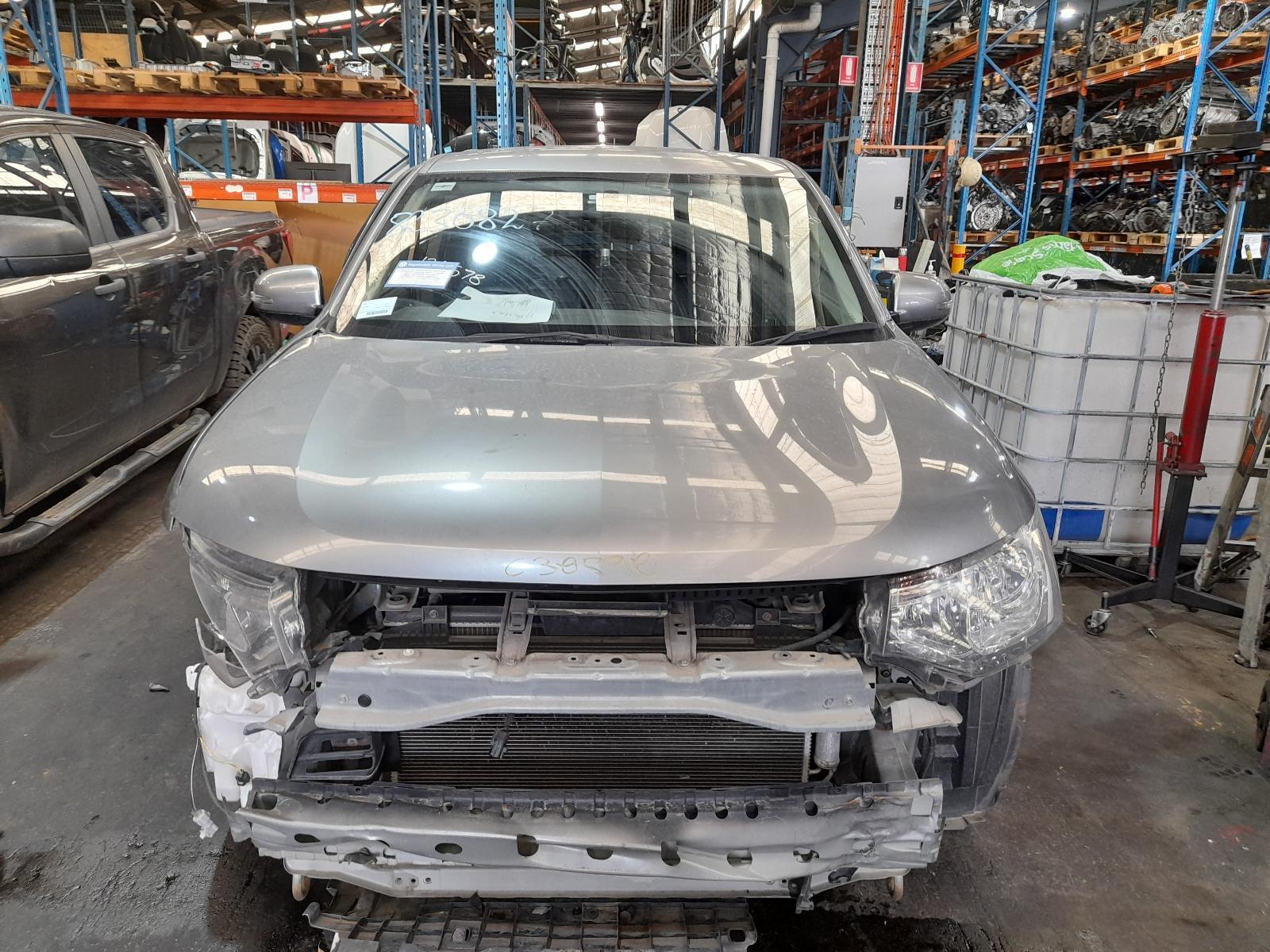 View Auto part Trans/Gearbox Mitsubishi Outlander 2012