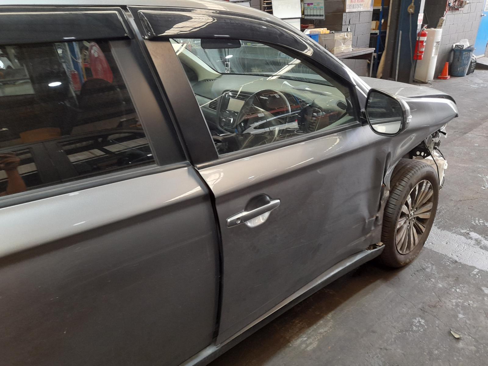 View Auto part Right Front Window Reg/Motor Mitsubishi Outlander 2012