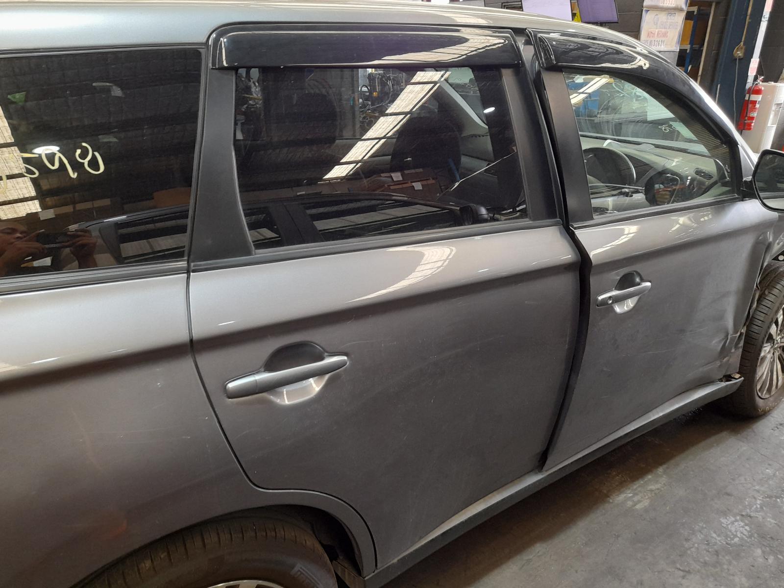 View Auto part Right Rear Door Window Mitsubishi Outlander 2012