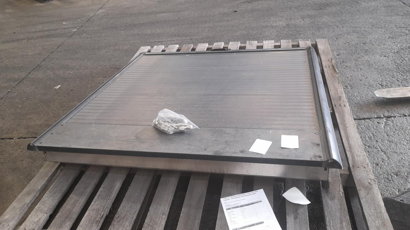 View Auto part Tonneau/Cover Mazda Bt50 2018