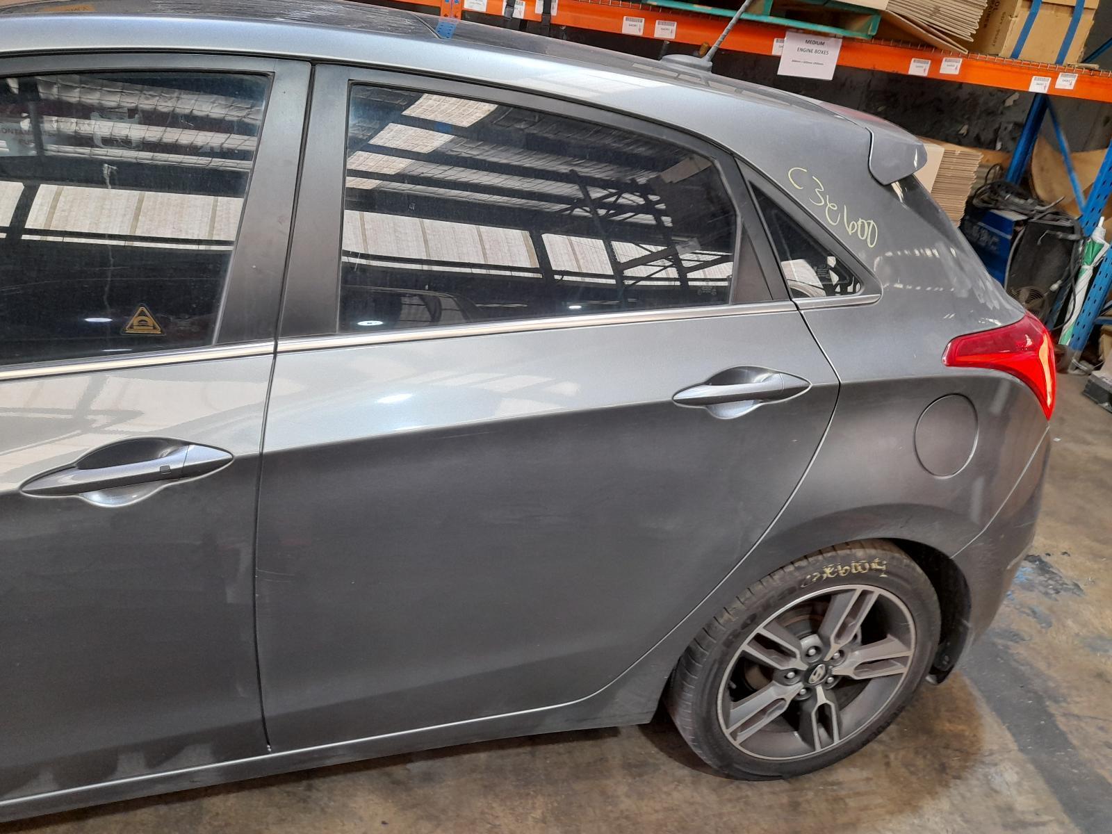 View Auto part Left Rear Side Glass Hyundai I30 2016