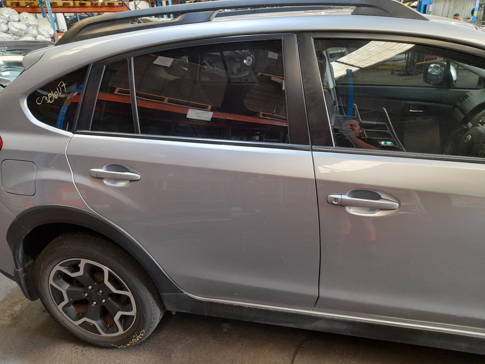 View Auto part Right Rear Door Sliding Subaru Xv 2012