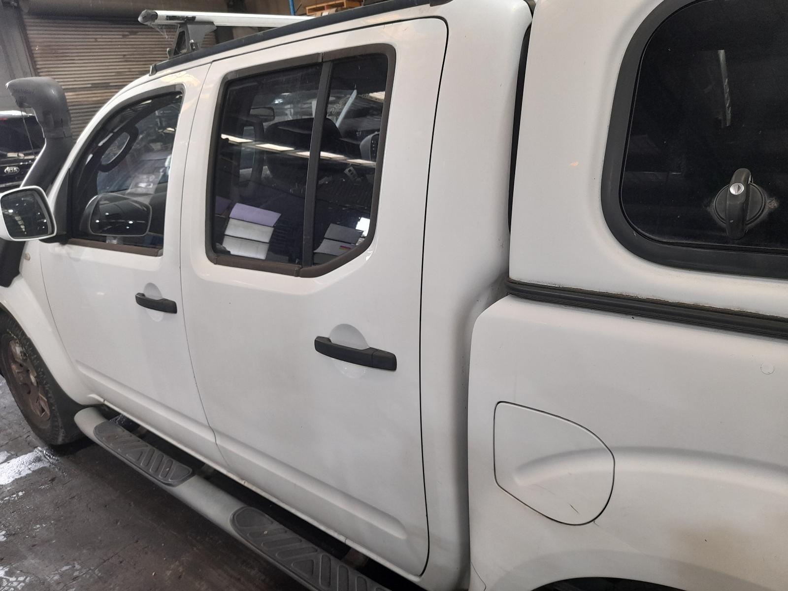 View Auto part Left Rear Door/Sliding Nissan Navara 2015