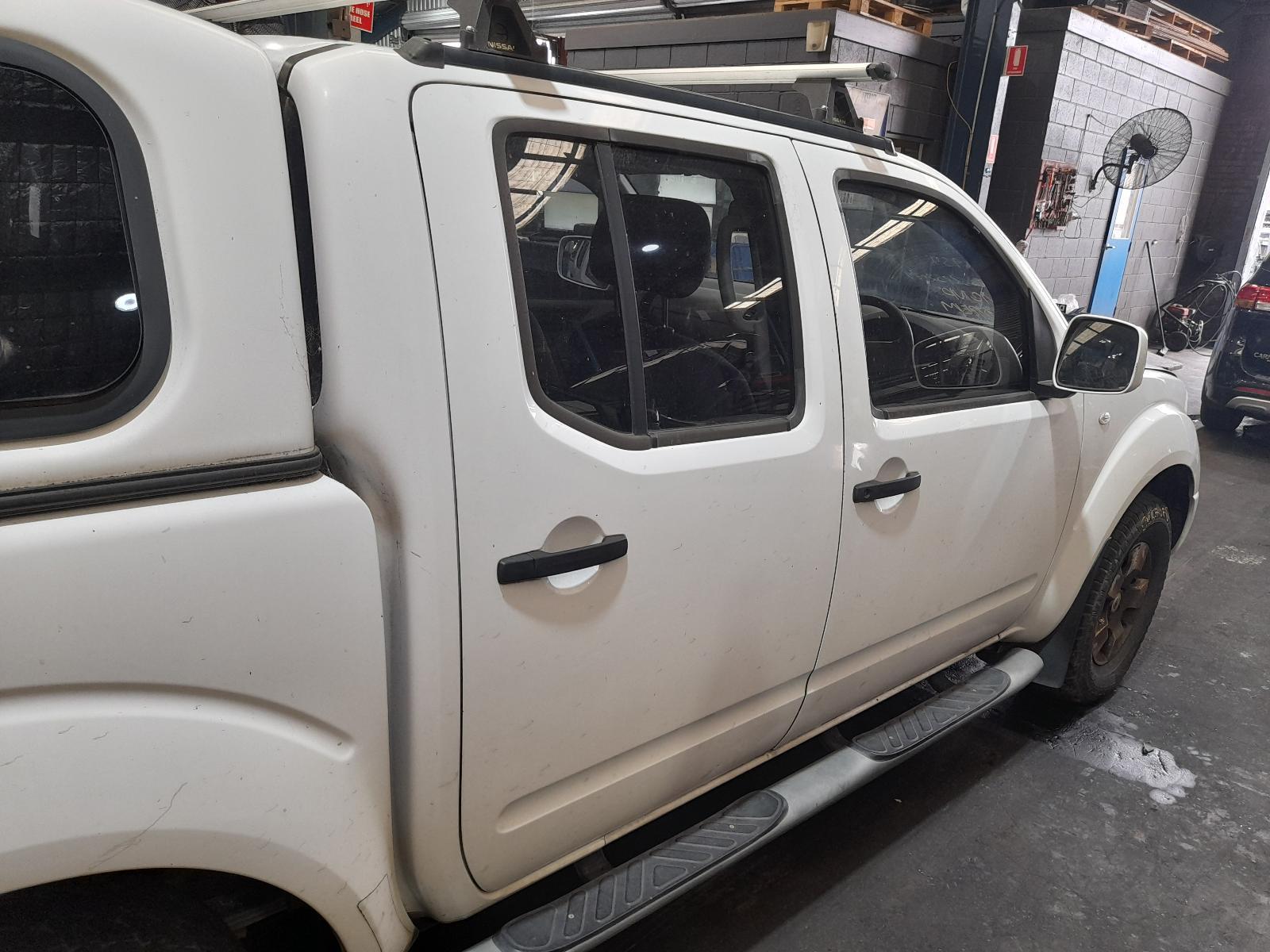 View Auto part Right Rear Door Window Nissan Navara 2015