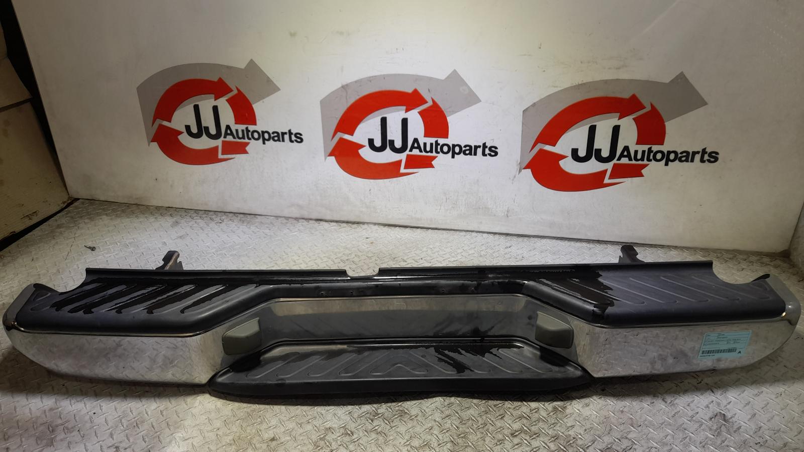 View Auto part Rear Bumper Nissan Navara 2015