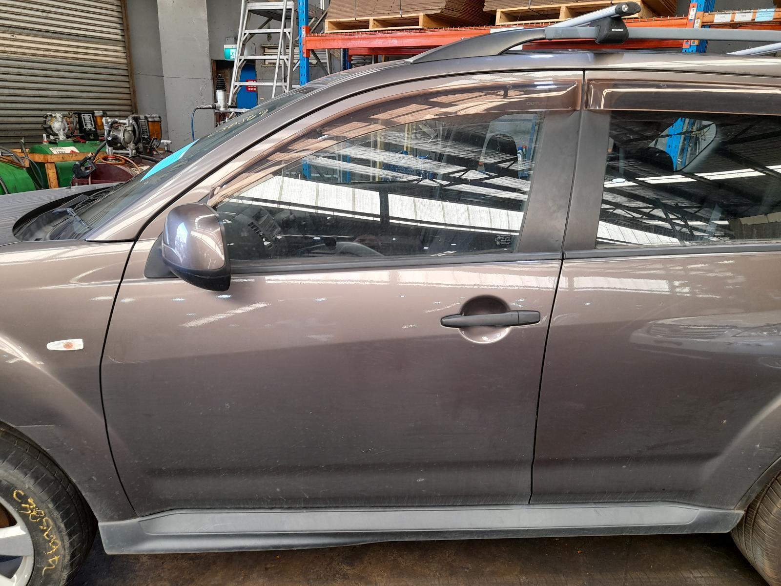 View Auto part Left Front Window Reg/Motor Mitsubishi Outlander 2011