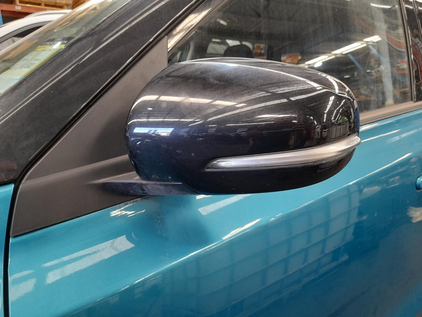 View Auto part Left Door Mirror Suzuki Vitara 2023