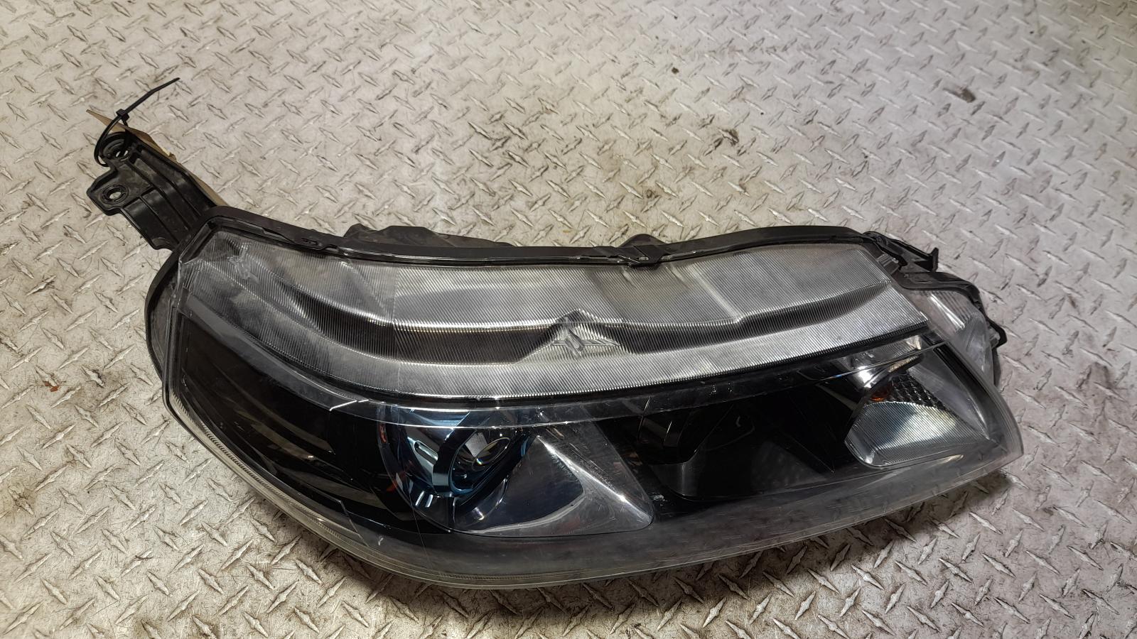 View Auto part Right Headlamp Suzuki Vitara 2023
