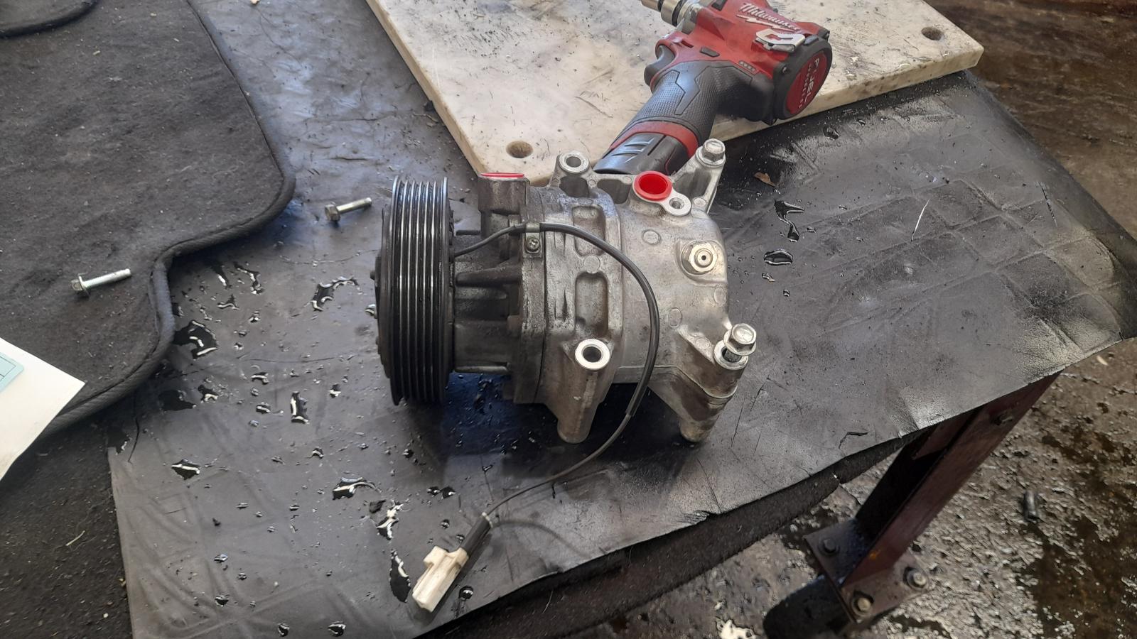 View Auto part A/C Compressor Mazda 2 2013