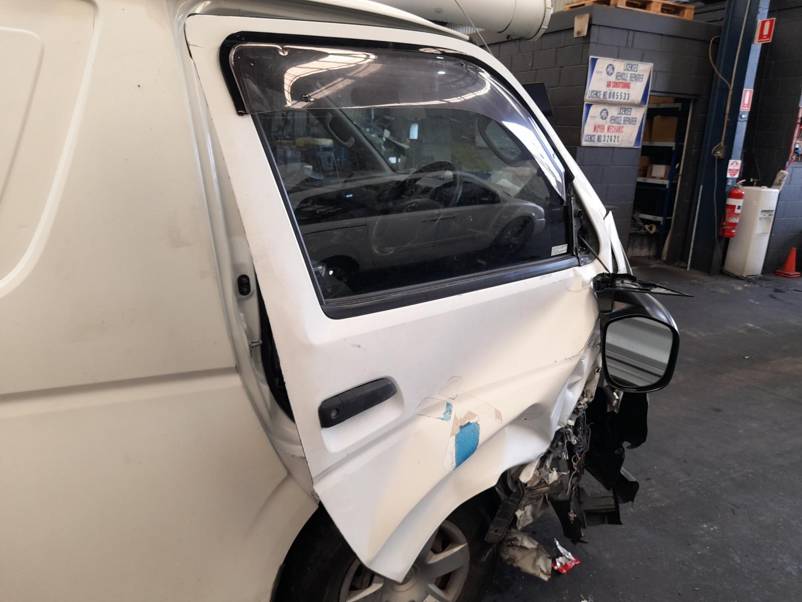 View Auto part Right Front Door Window Toyota Hiace 2011