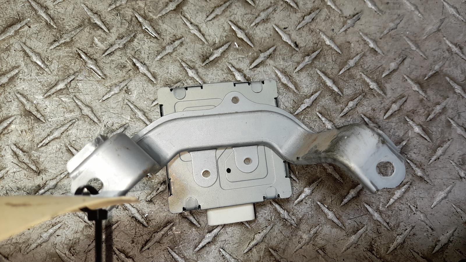 View Auto part Ecu Toyota Hiace 2011