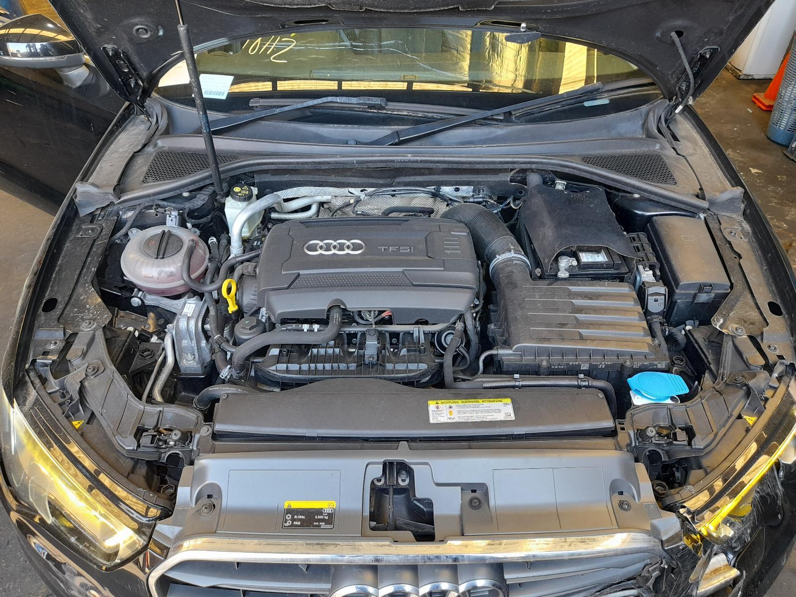 View Auto part Engine Audi A3 2014