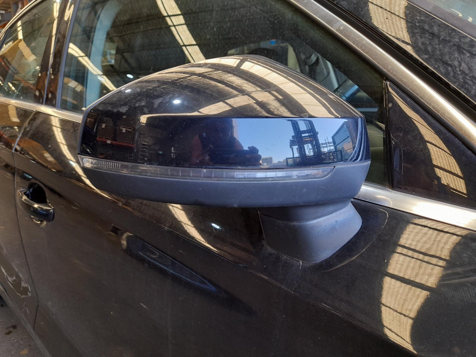 View Auto part Right Door Mirror Audi A3 2014