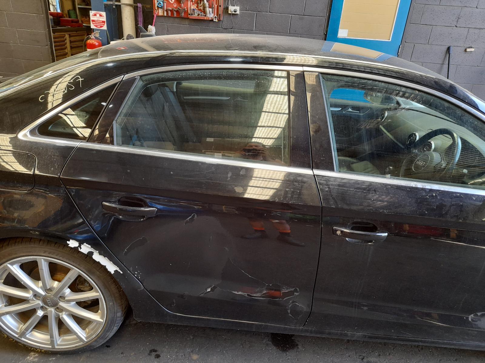 View Auto part Right Rear Door Sliding Audi A3 2014