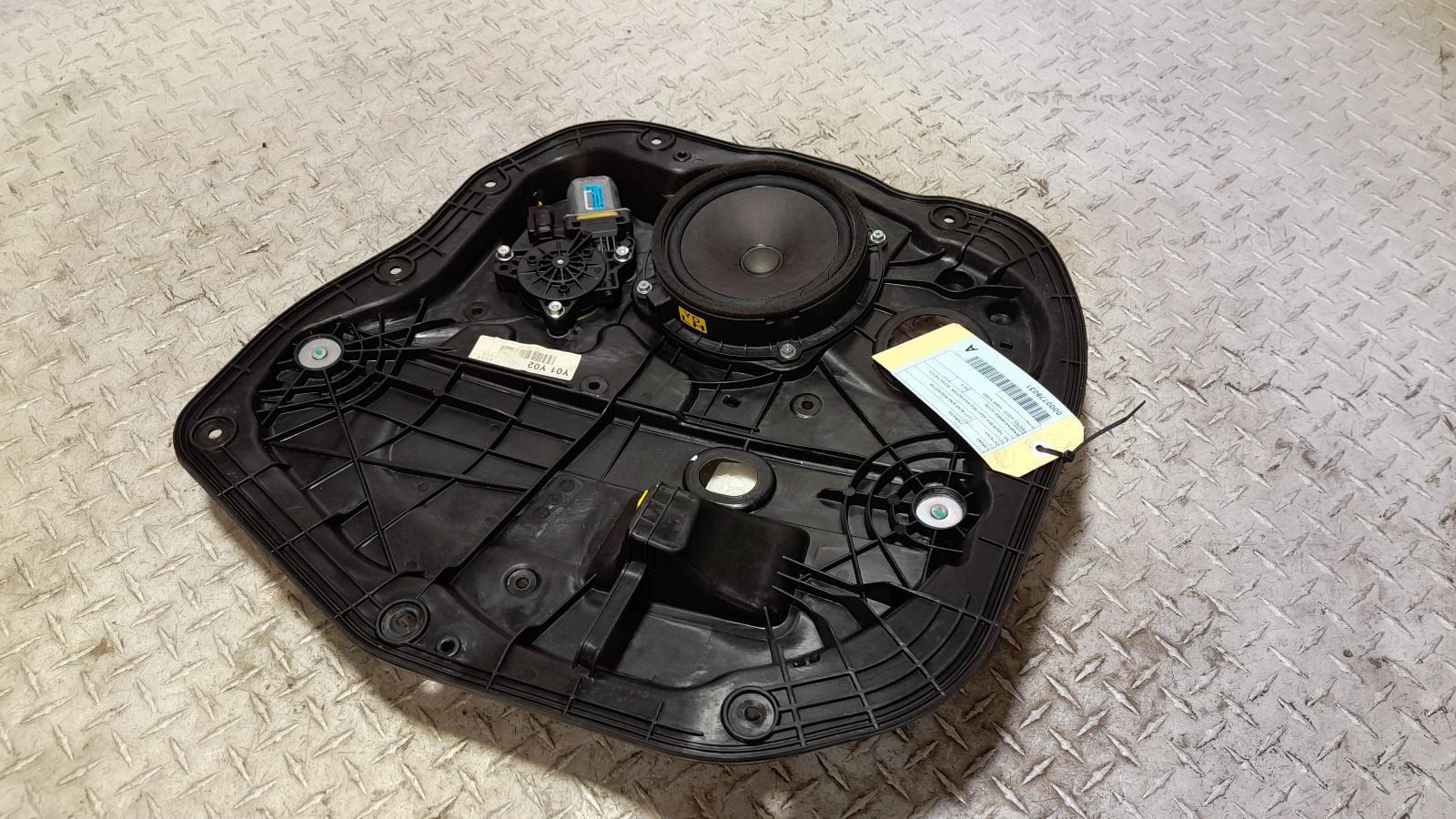 View Auto part Left Rear Wnd Reg/Motor Kia Cerato 2013