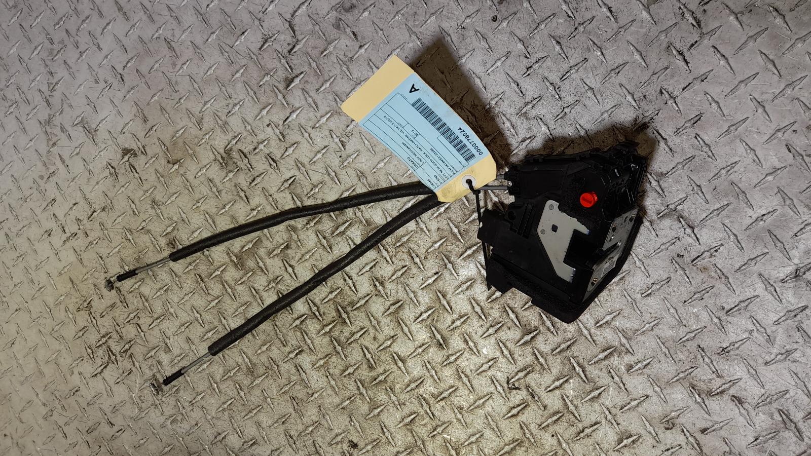 View Auto part Door/Boot/Gate Lock Kia Cerato 2013