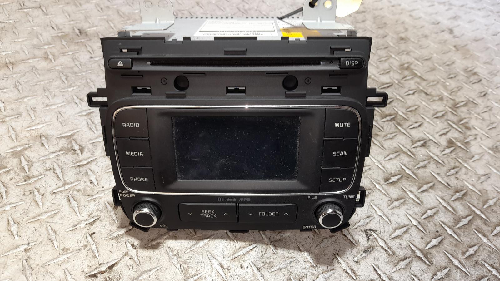 View Auto part Radio/Cd/Dvd/Sat/Tv Kia Cerato 2013