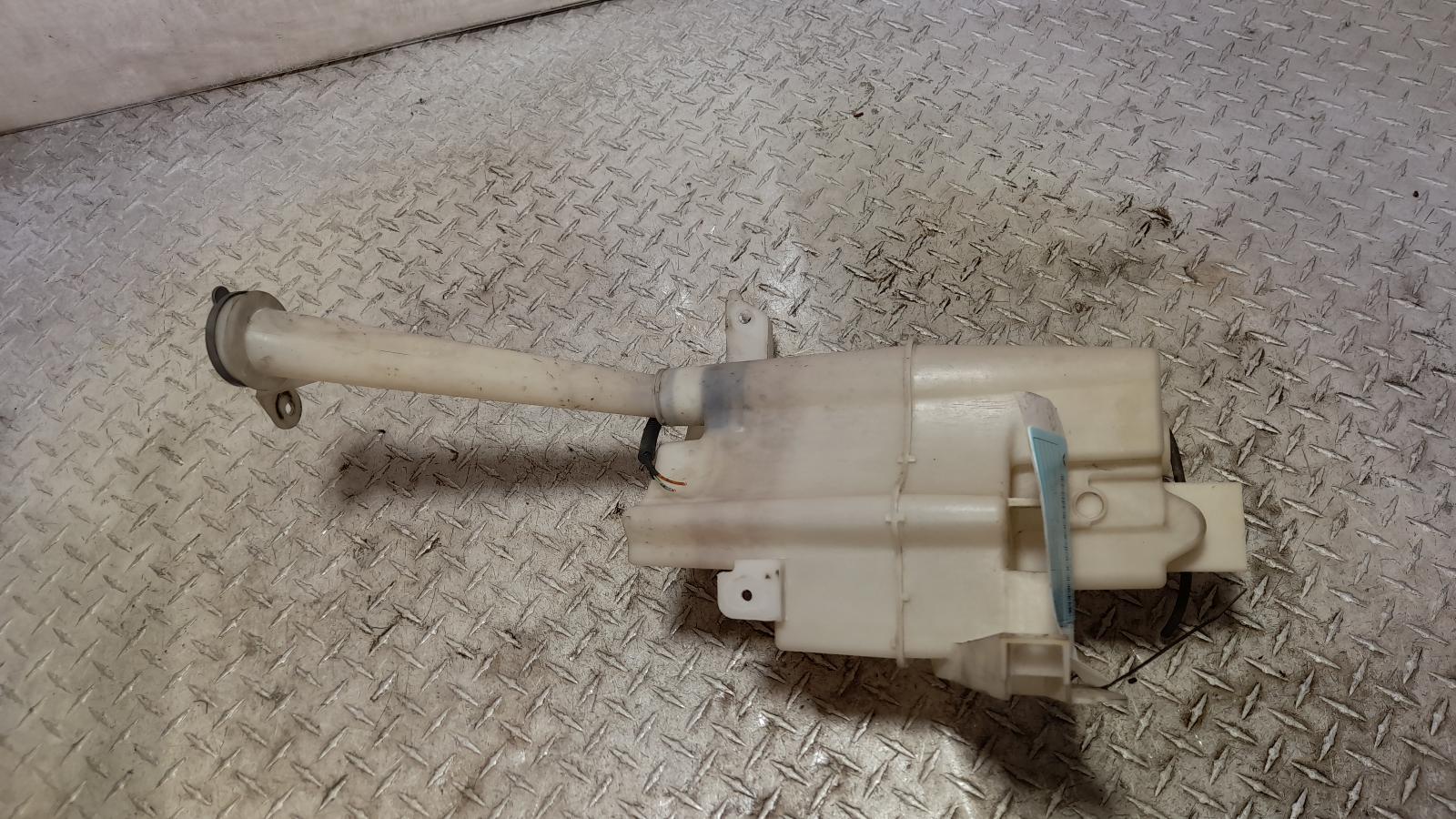 View Auto part Washer Bottle Nissan Xtrail 2011