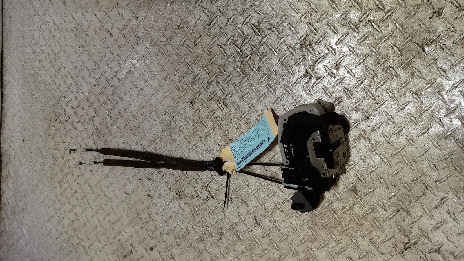 View Auto part Door/Boot/Gate Lock Nissan Xtrail 2011