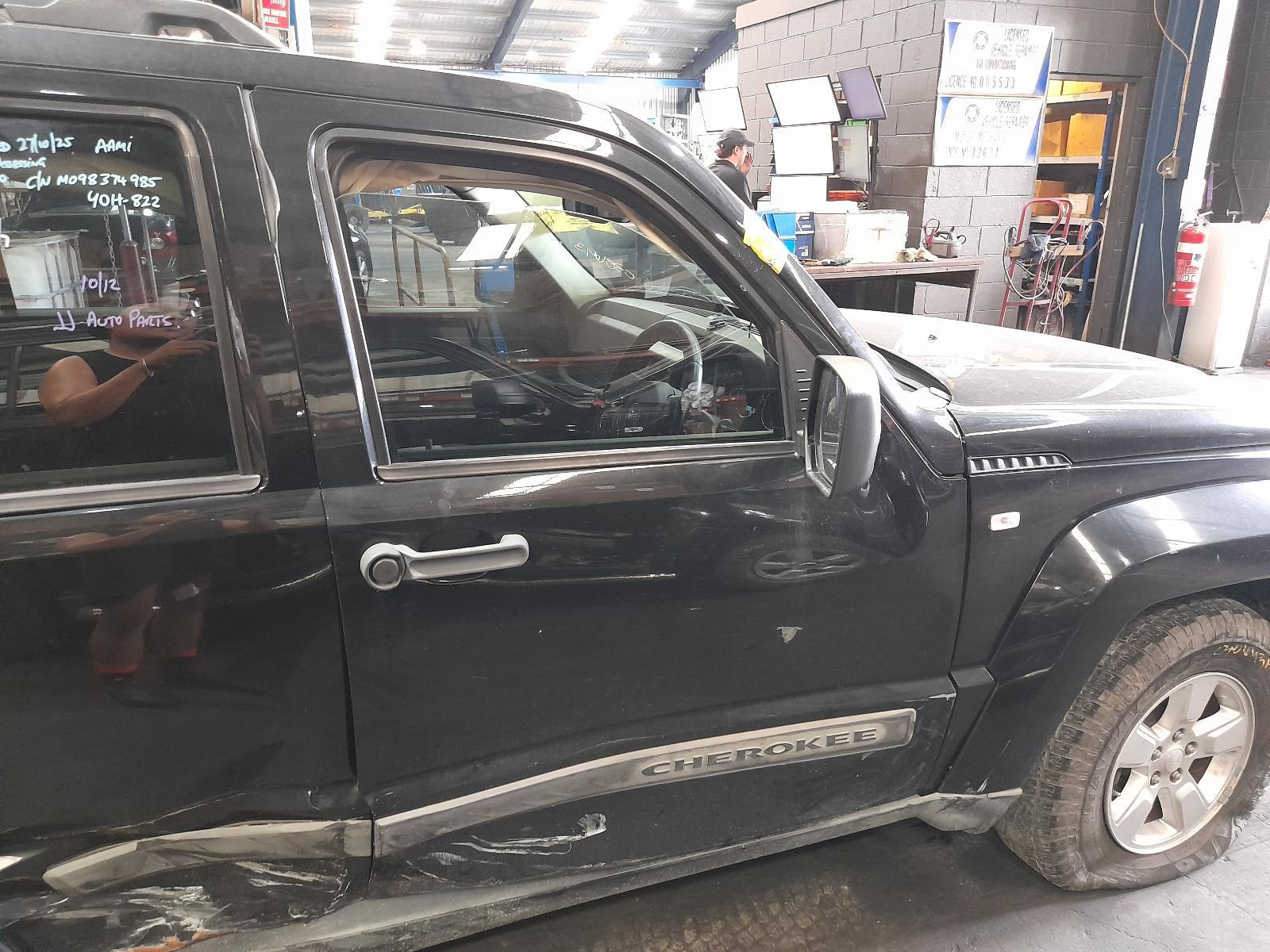 View Auto part Right Front Door Window Jeep Cherokee 2010