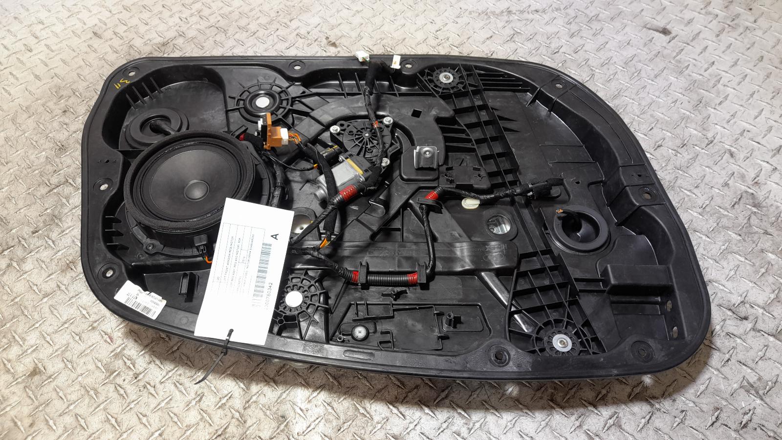 View Auto part Left Front Window Reg/Motor Hyundai I30 2016