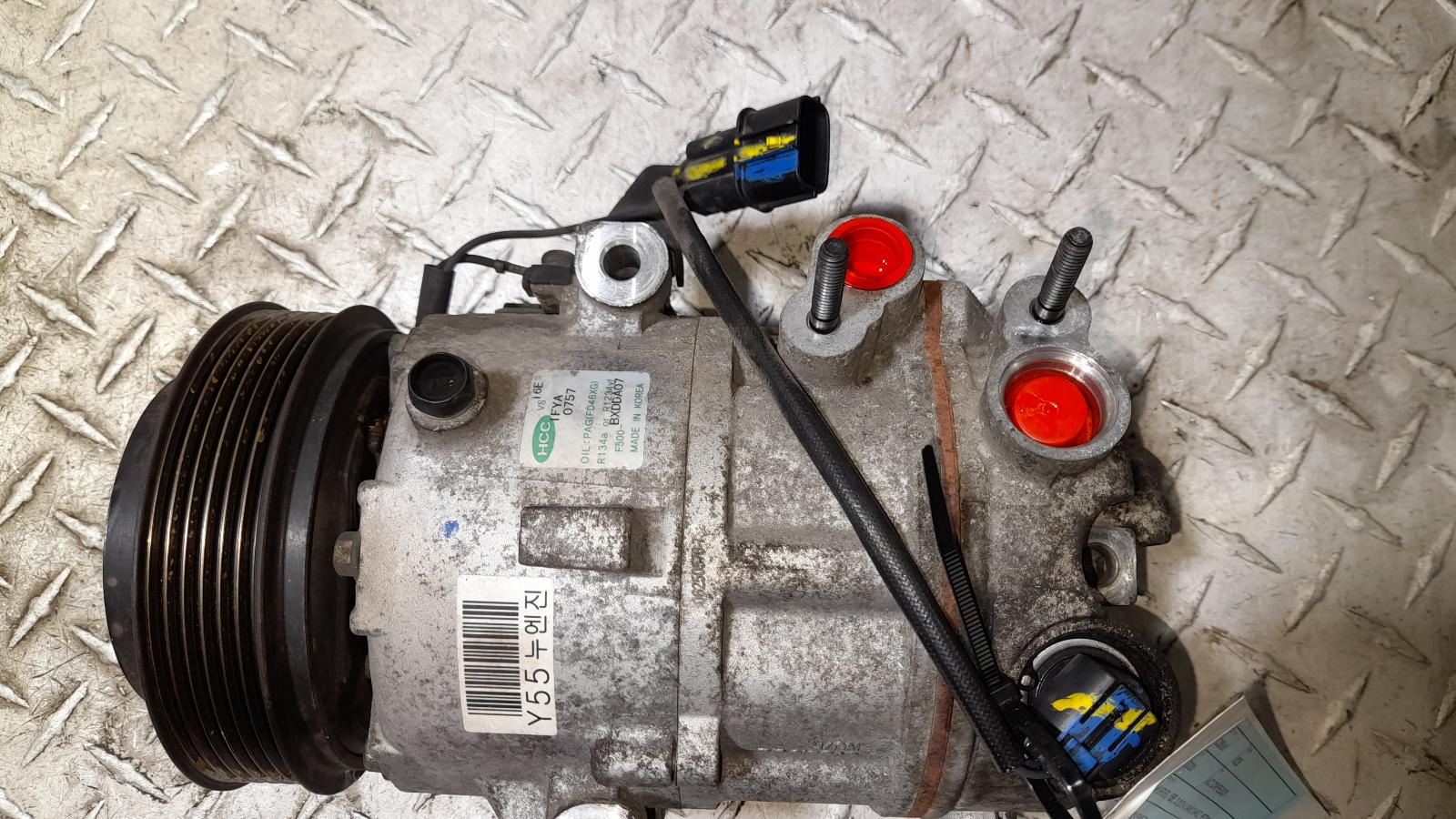 View Auto part A/C Compressor Hyundai Ix35 2013