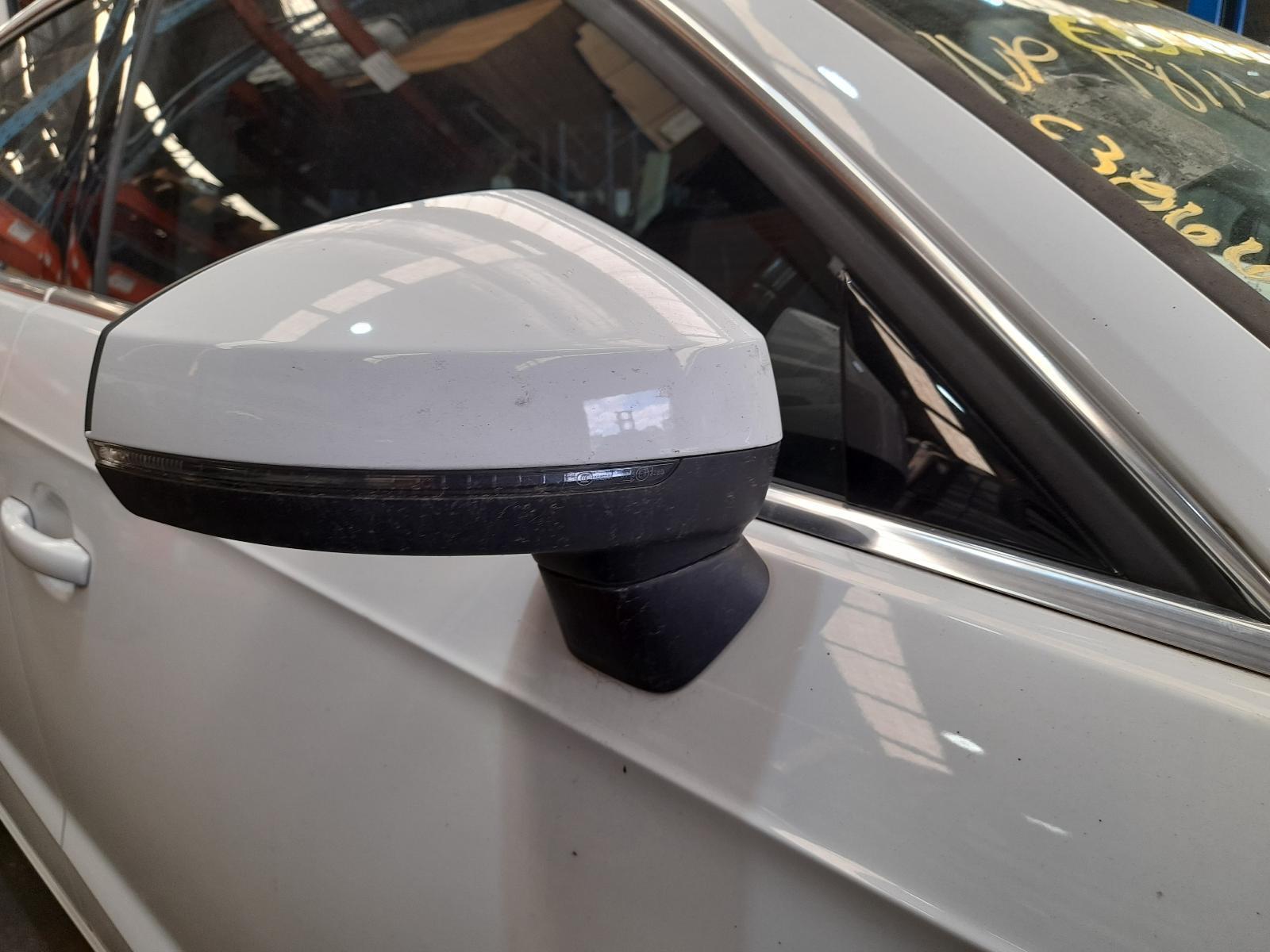 View Auto part Right Door Mirror Audi A3 2013