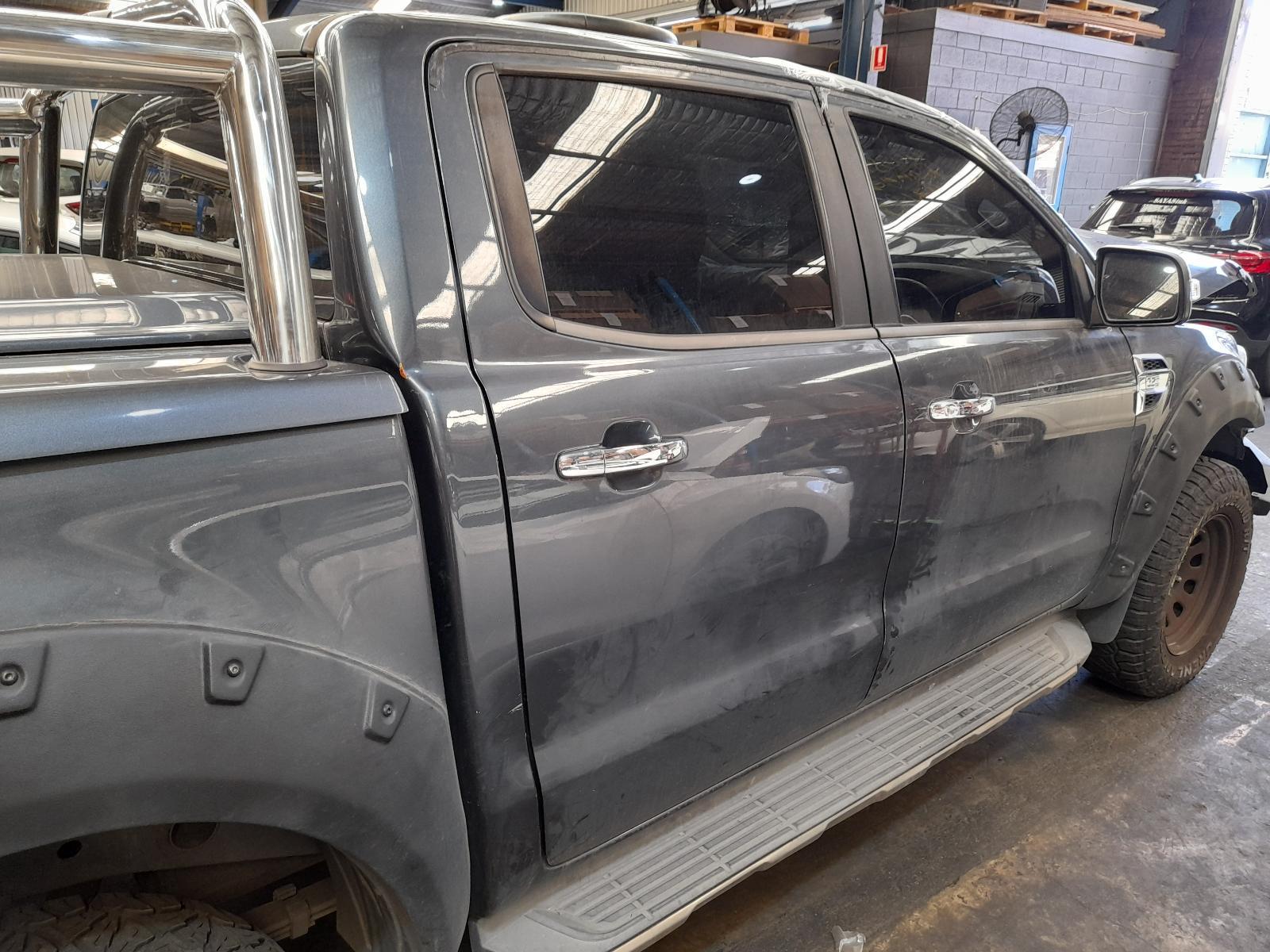 View Auto part Right Rear Door Sliding Ford Ranger 2016