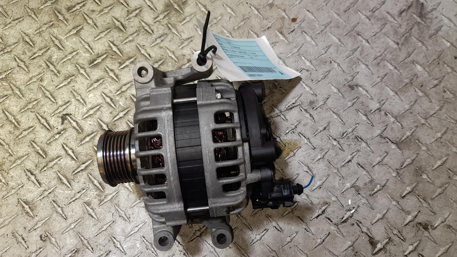 View Auto part Alternator Volkswagen Golf 2015