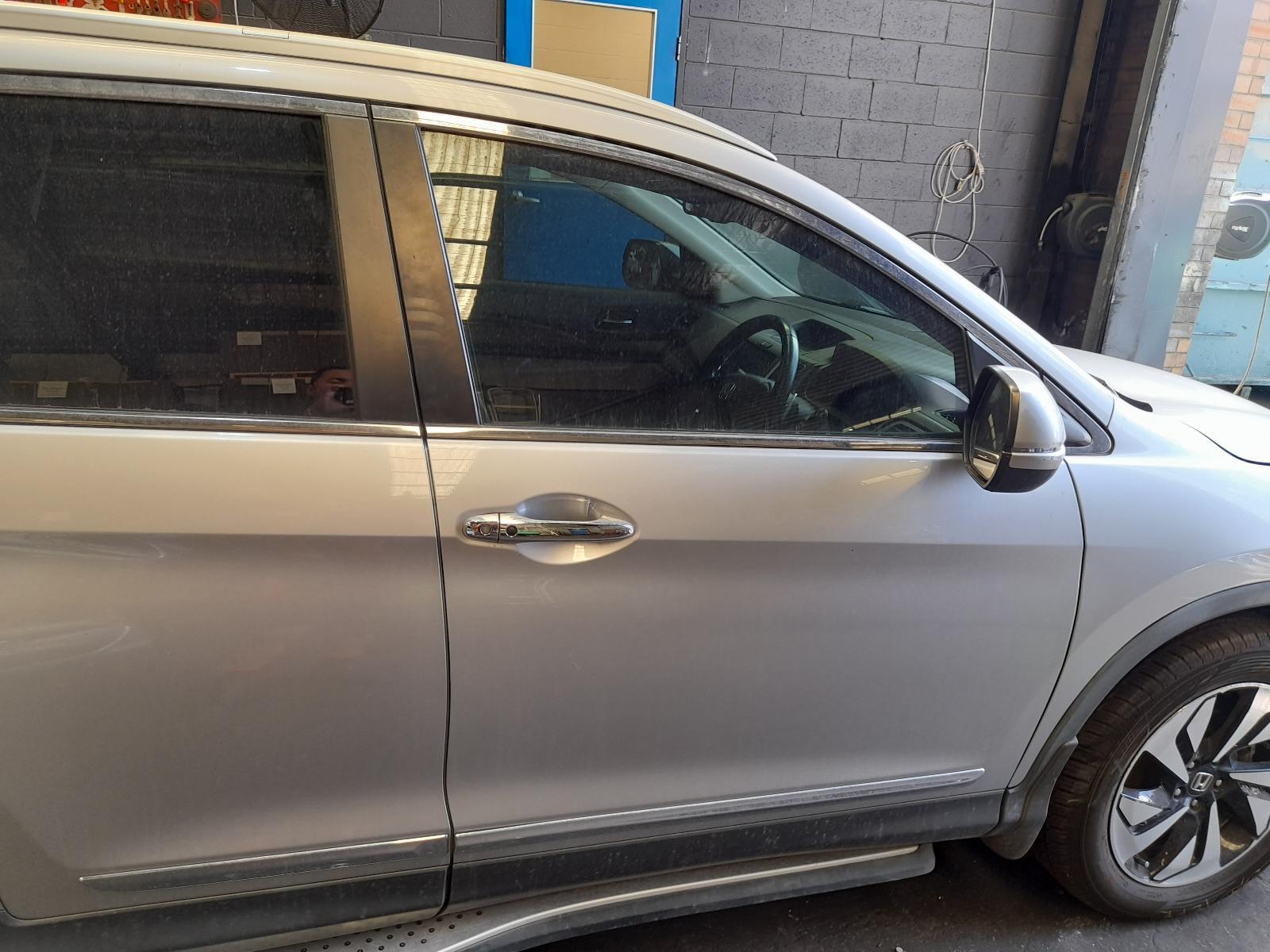 View Auto part Right Front Door Honda Crv 2015