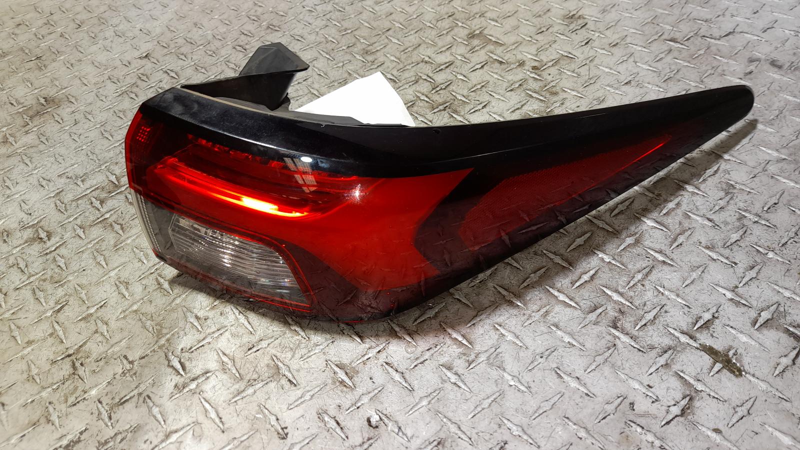 View Auto part Right Taillight Mitsubishi Outlander 2022