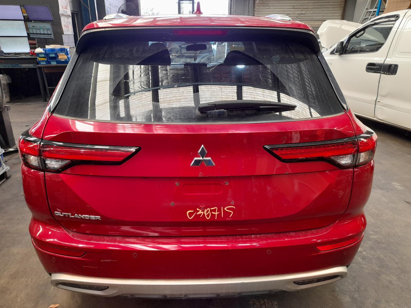 View Auto part Bootlid/Tailgate Mitsubishi Outlander 2022