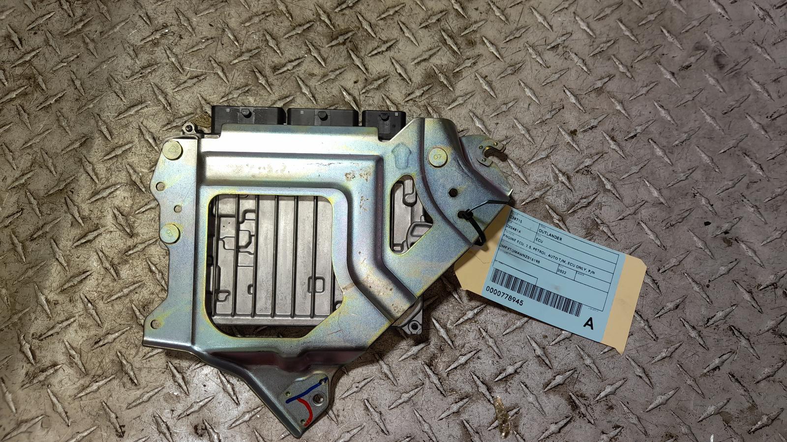 View Auto part Ecu Mitsubishi Outlander 2022