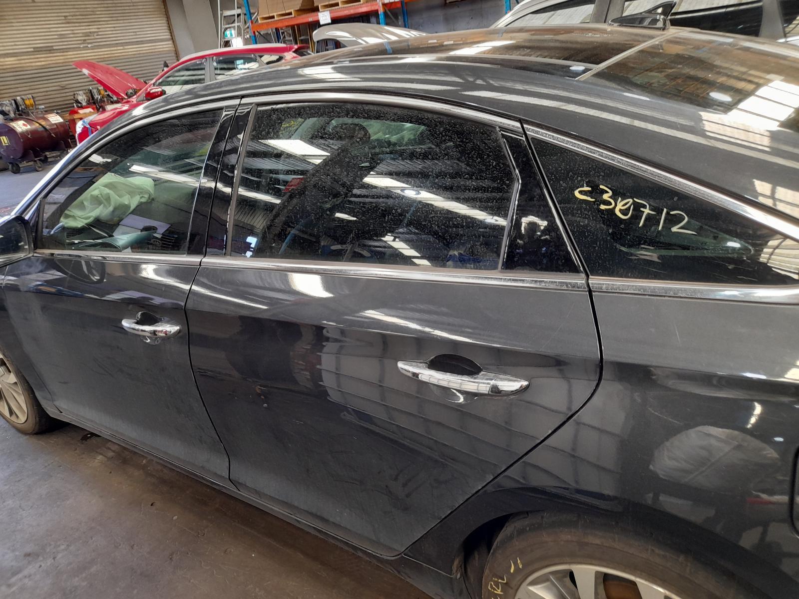 View Auto part Left Rear Door/Sliding Hyundai Sonata 2017