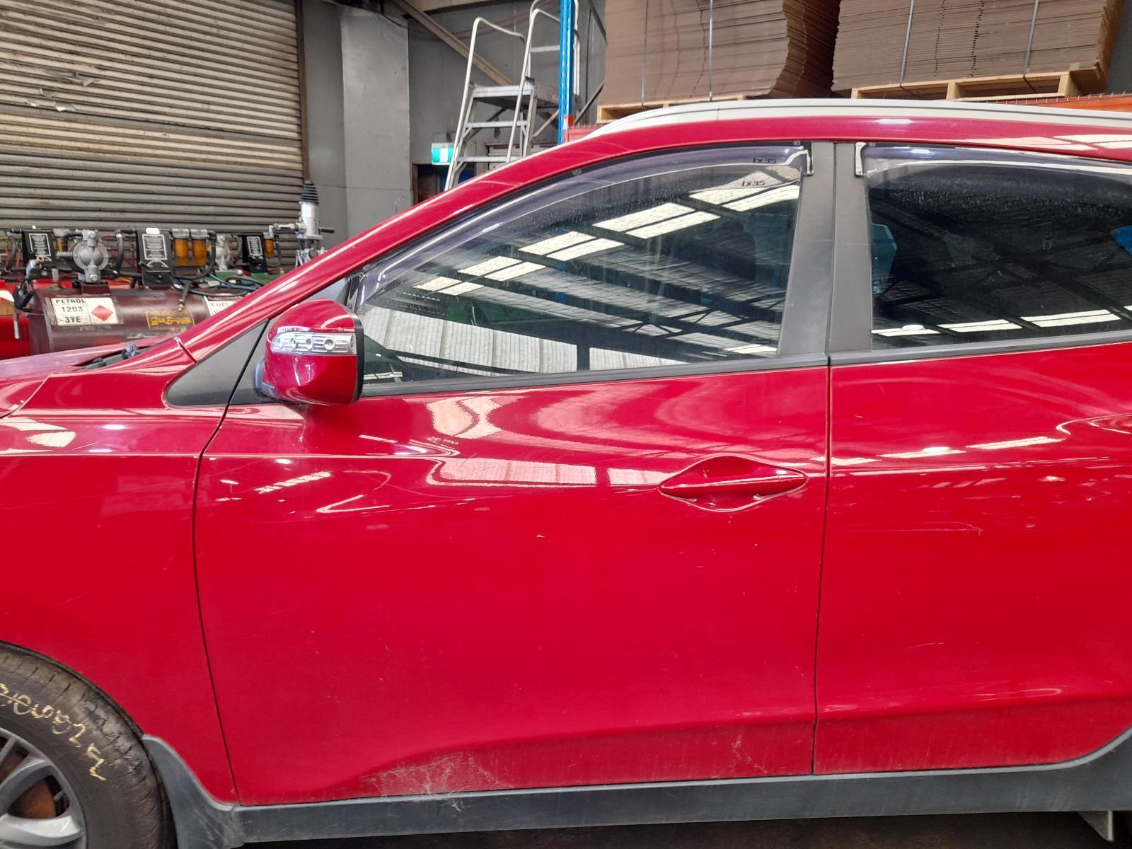 View Auto part Left Front Window Reg/Motor Hyundai Ix35 2014