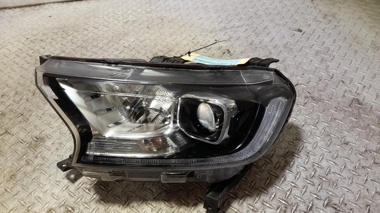 View Auto part Left Headlamp Ford Everest 2021