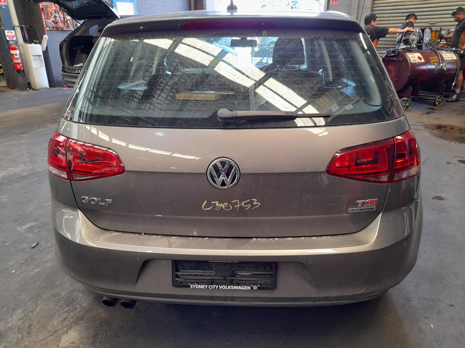 View Auto part Bootlid/Tailgate Volkswagen Golf 2014